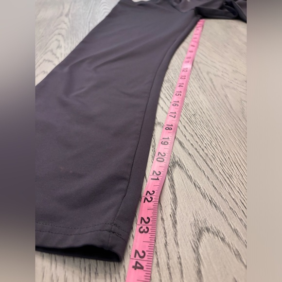 Dark Grey Cropped Leggings By Head Size S - Picture 7 of 8